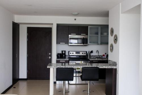 Luxurious Two Bedroom Apartment
