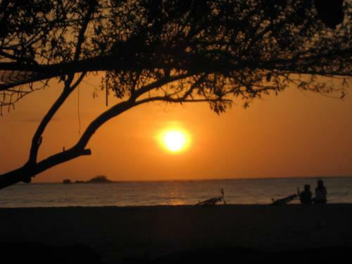 Villa Thoga Vacation Rentals & Tours