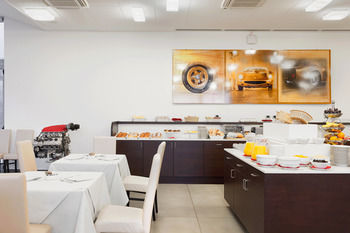 Hotel Maranello Village
