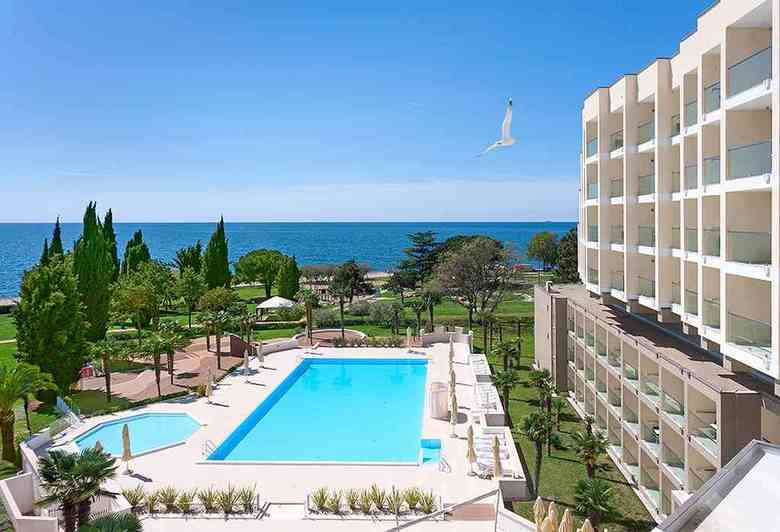 Hotel Laguna Materada