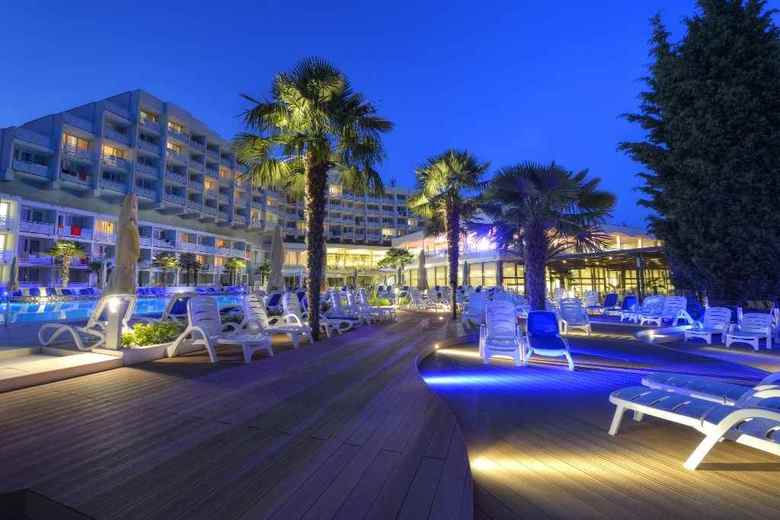 Hotel Laguna Materada