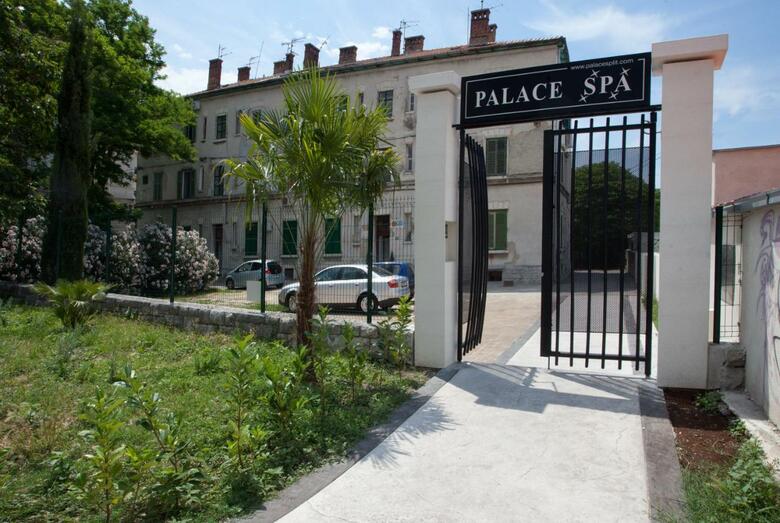 Hotel Authentic Luxury Rooms