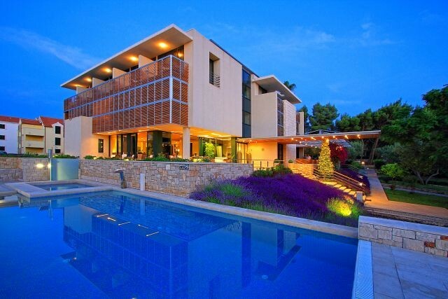 Hotel Velaris