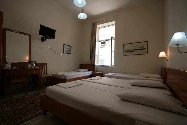 Hotel Lena