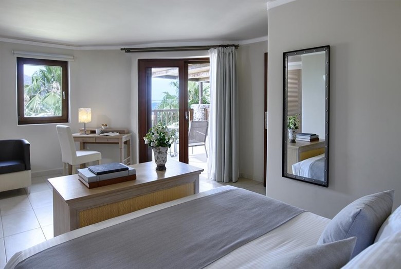 Hotel Ikaros Beach Luxury Resort & Spa