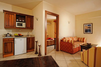 Lefteris Apartments