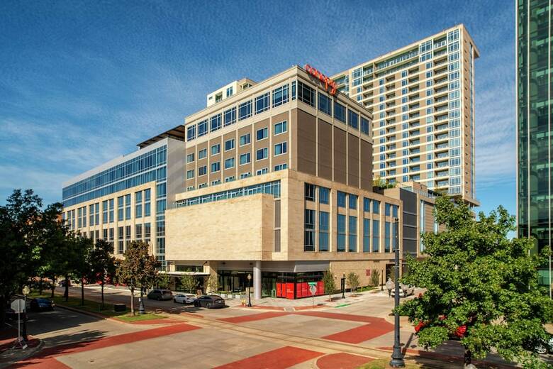 Hotel Canopy By Hilton Dallas Uptown