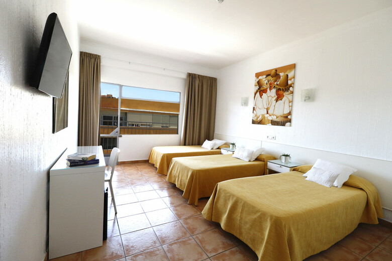 Apartamentos Hsr Gil