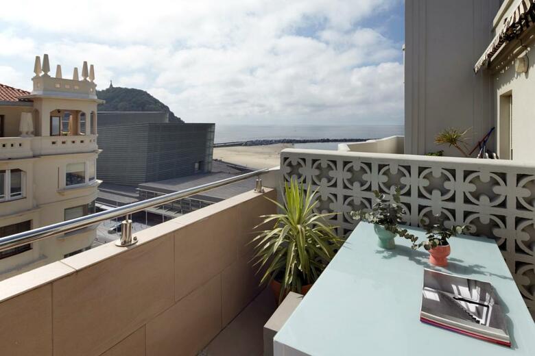 Beach House 2 Apartment By Feelfree Rentals