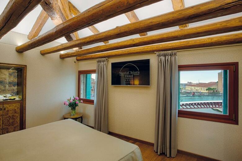 Hotel Santa Chiara & Residenza Parisi