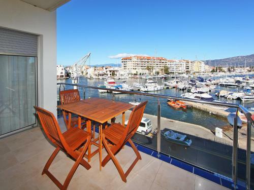 Apartment Del Port 01.5