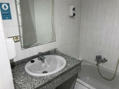 Hotel Hostal Alda Puerta Coru�a