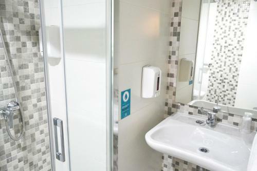 Hotel Hostal Alda Puerta Coru�a