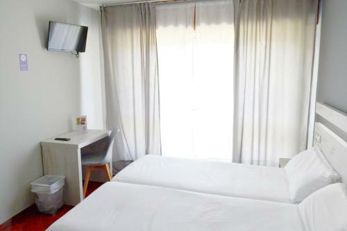 Hotel Hostal Alda Puerta Coru�a
