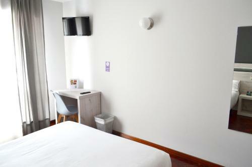 Hotel Hostal Alda Puerta Coru�a