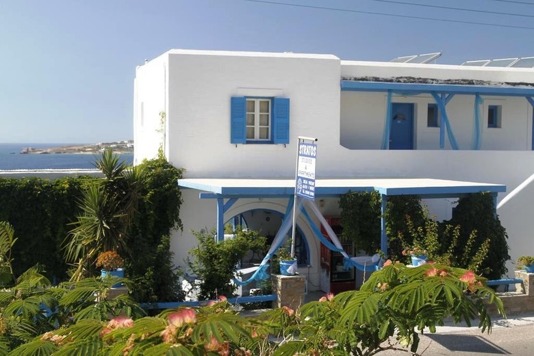 Stratos Studios & Apartments