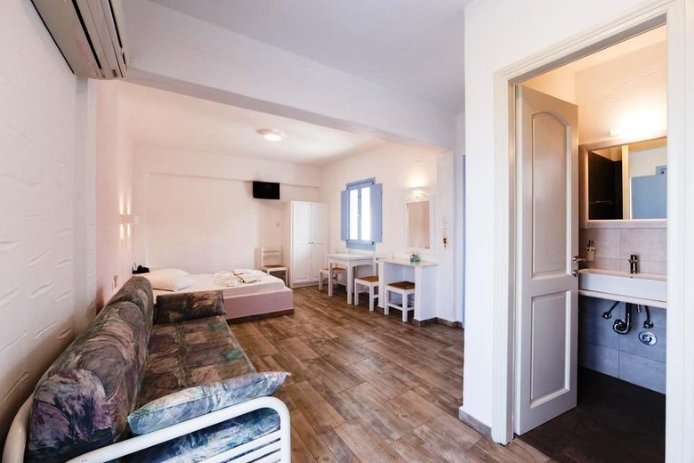 Stratos Studios & Apartments