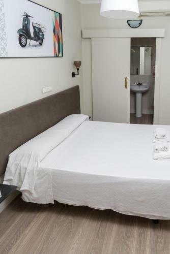 Hostal Central Station Valencia Hostel