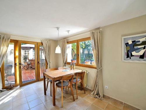 Holiday Home Petite Fleur