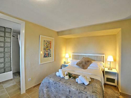 Holiday Home Petite Fleur