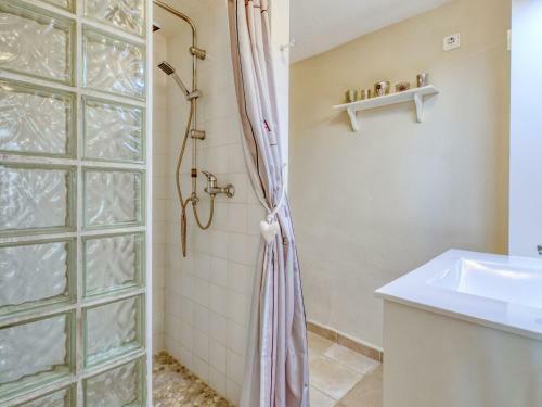 Holiday Home Petite Fleur