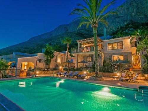 Holiday Home Petite Fleur