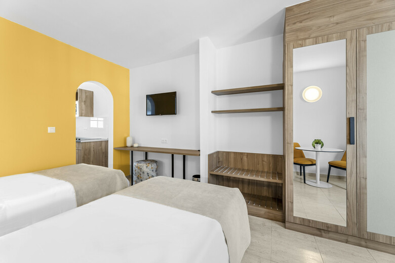 Apartamentos Tropicana