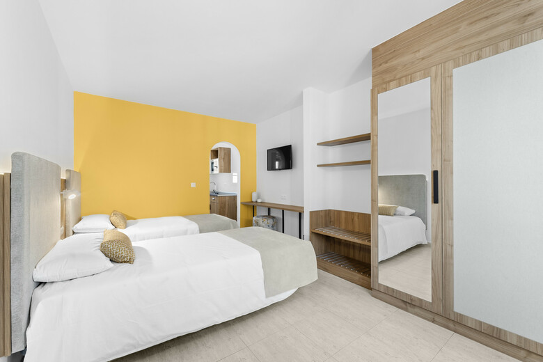 Apartamentos Tropicana