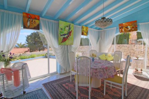 Holiday Villa Mia