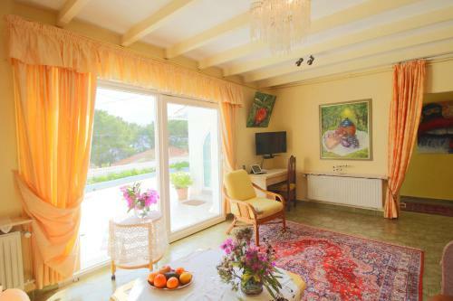 Holiday Villa Mia