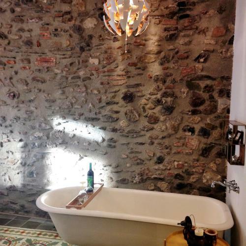 Hostal Groc Rooms