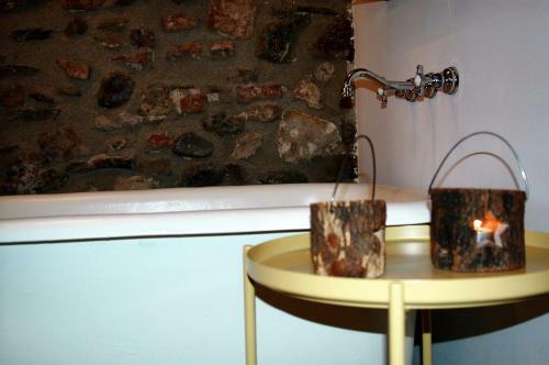 Hostal Groc Rooms