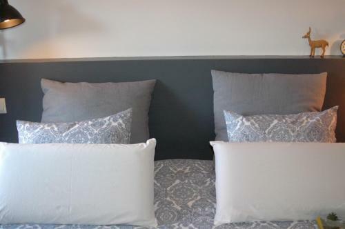 Hostal Groc Rooms