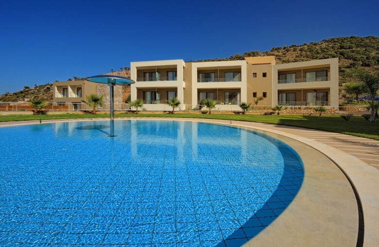 Hotel Royal Heights Resort Villas & Spa