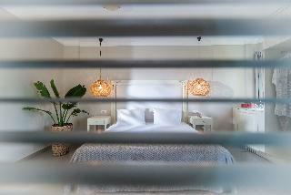 Notos Hotel & Suites