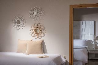 Notos Hotel & Suites