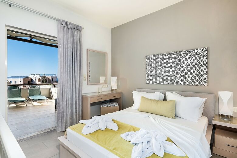Hotel Kavos Beach