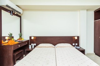 Hotel Polis