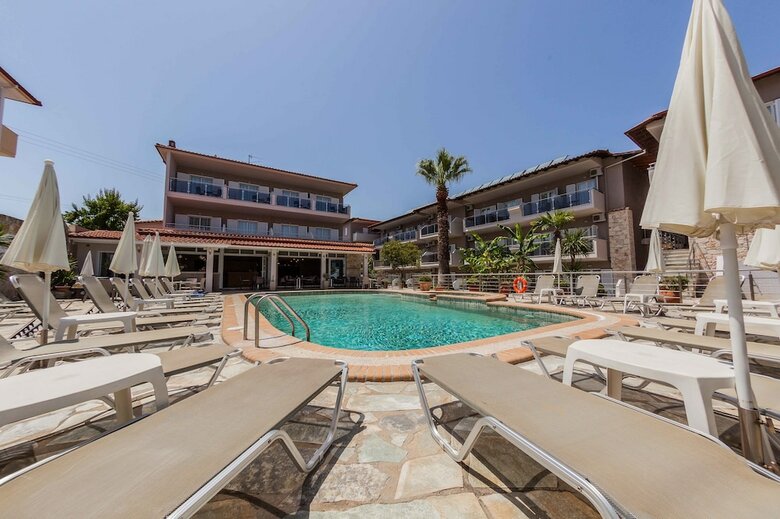 Aparthotel Sarantis Hotel