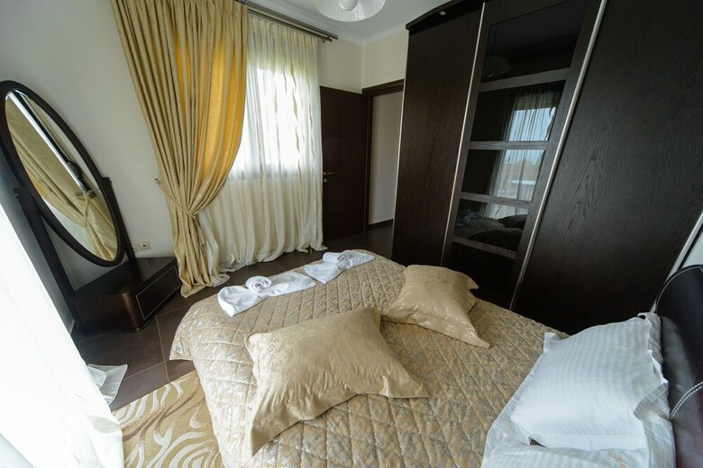 Villas Hanioti