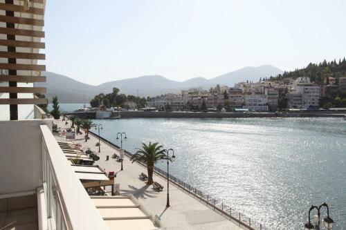 Chalkida Seafront Apartment