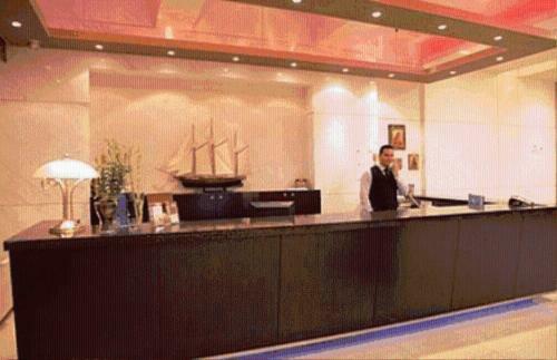 Alexander Hotel