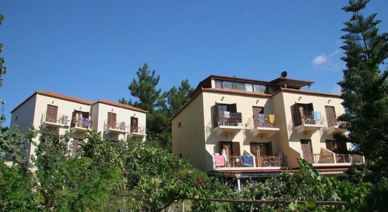 Karavados Hotel