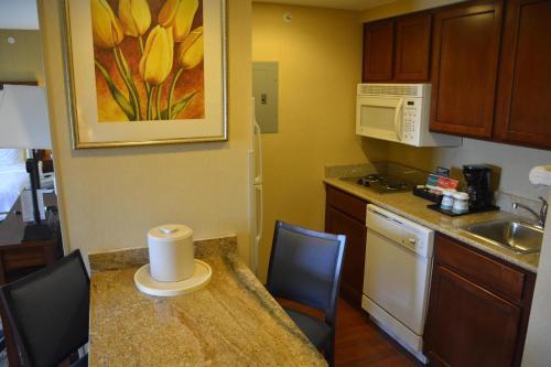 Hotel Homewood Suites By Hilton Brighton