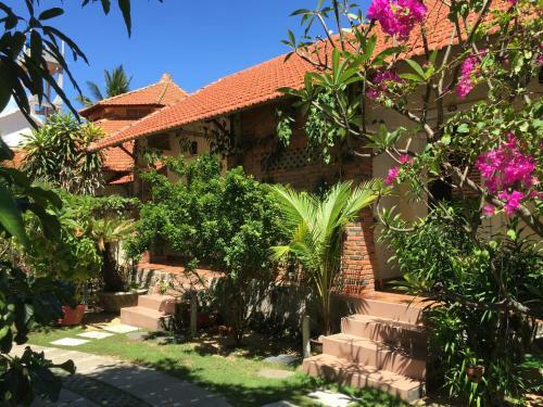 Hostal Nhat Quang Family Beach