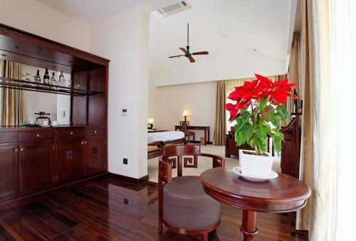 Hotel Takalau Residence & Resort
