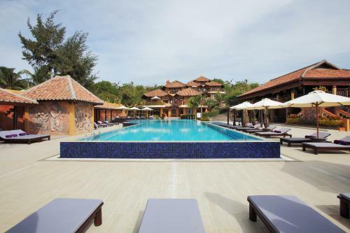 Hotel Poshanu Resort