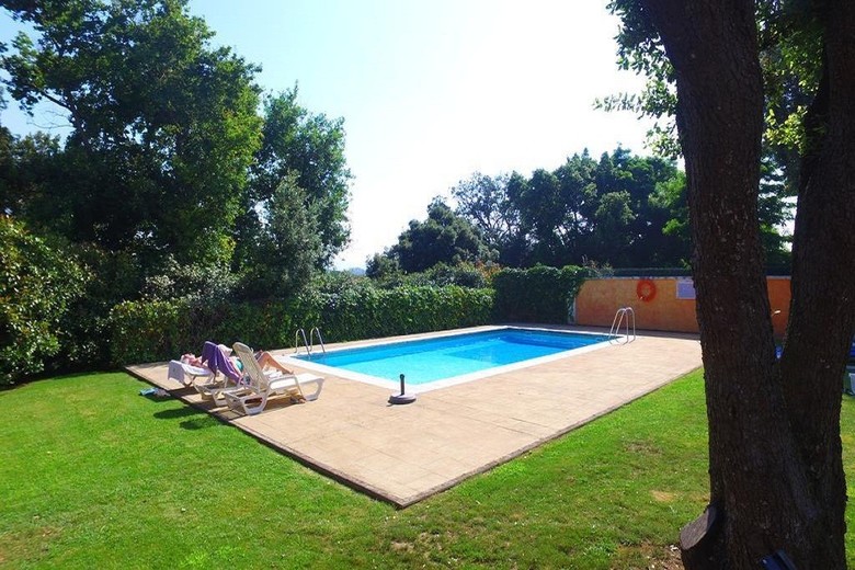 Hotel Torres De Somo