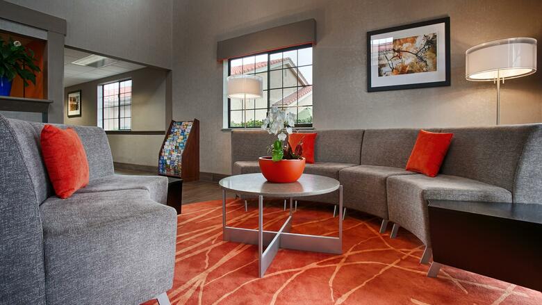 Hotel B.w Colony Inn