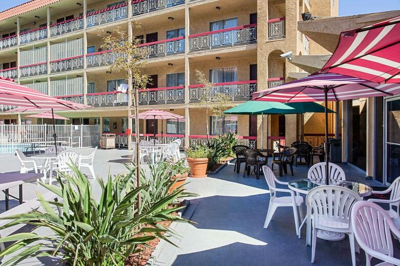 Hotel Ramada Burbank Airport